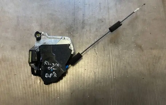 Front door lock