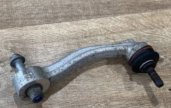 Rear control arm
