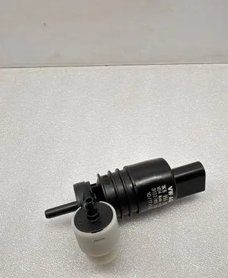Audi A3 S3 8V Windscreen/windshield washer pump 1K6955651 3122789