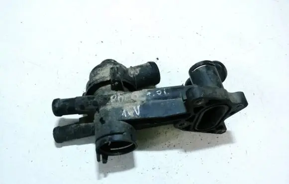 Volkswagen Polo Engine coolant pipe/hose 03c121111b