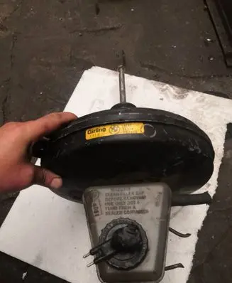 BMW 5 E34 Brake booster LSC80 3433 1157949