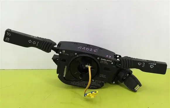 Opel Vectra C Indicator stalk 13112784XR