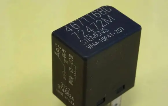 Jeep Grand Cherokee (WJ) Other relay 4671168C VFM-15F41-Z07 VFM15F41Z07