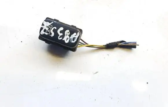 Skoda Octavia Mk2 (1Z) Central locking switch button 