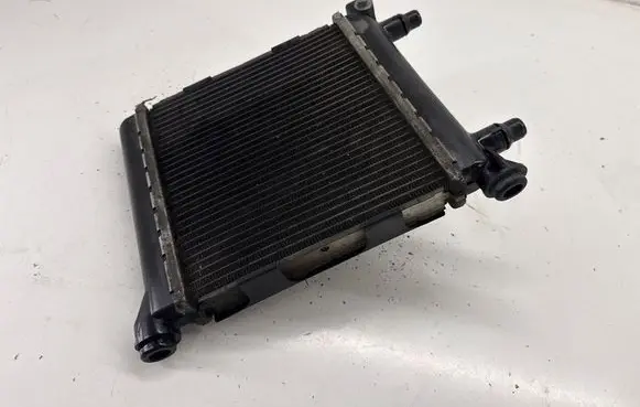 BMW 2 F44 Coolant radiator 9884537
