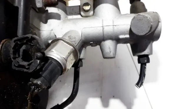 Volkswagen Golf IV Master brake cylinder DBXAN5