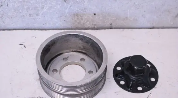 BMW M3 e92 Crankshaft pulley 7838230
