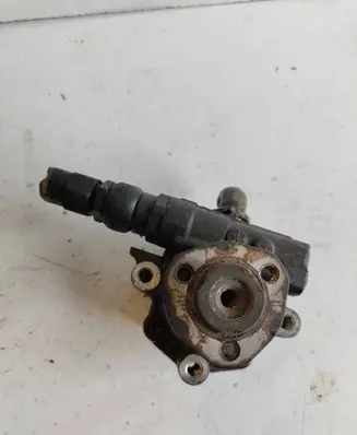 Volkswagen Golf IV Power steering pump 1J0422154B