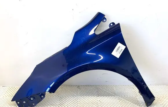 Toyota Avensis T270 Fender 8T5