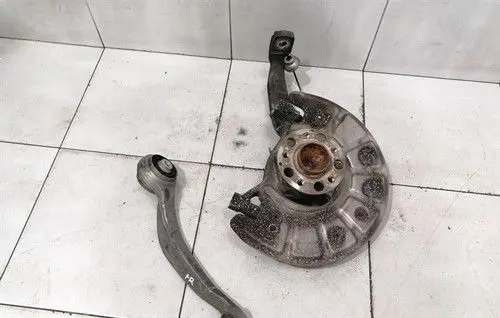 Mercedes-Benz C W205 Front wheel bearing hub A2053325400