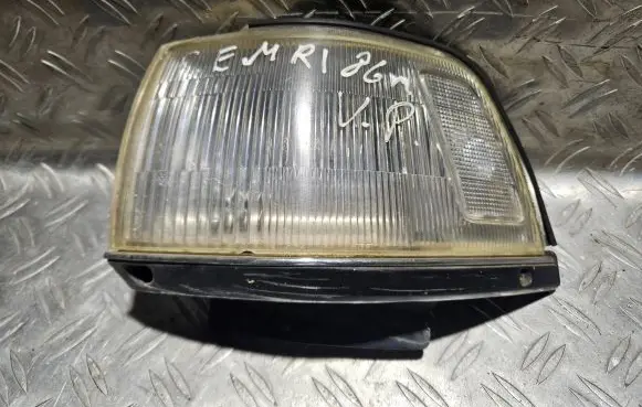 Toyota Camry Front indicator light 7R016341 32-41