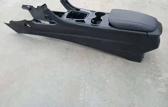 Ford Mondeo MK V Center console