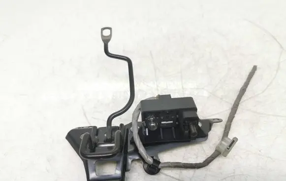 Honda CR-V Glove box light 