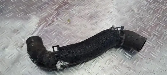 Engine coolant pipe/hose