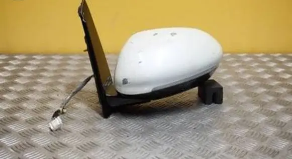 Honda Odyssey Front door electric wing mirror