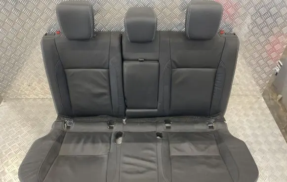 Suzuki SX4 S-Cross Second row seats PK12953