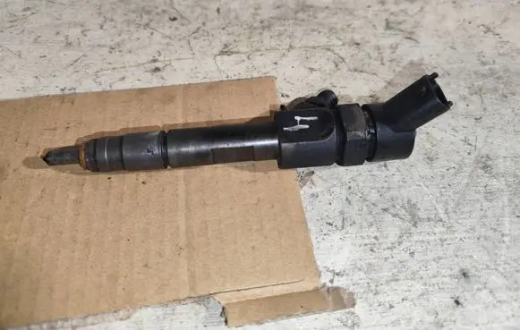 Renault Espace IV Fuel injector 8200100272