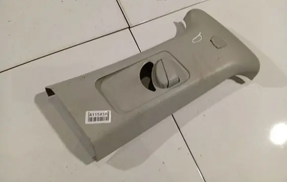 Seat Toledo III (5P) (B) pillar trim (top) 5P0868312E