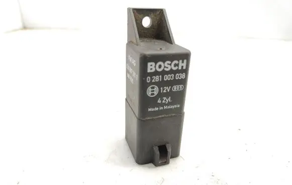 Audi A3 S3 A3 Sportback 8P Glow plug pre-heat relay 0281003038 038907281D