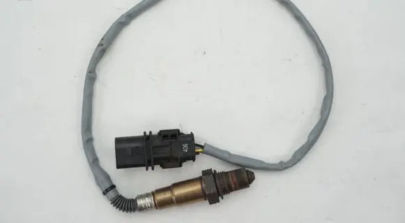Volkswagen Caddy Lambda probe sensor 04L906262L 0281004490
