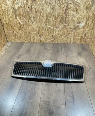 Skoda Octavia Mk2 (1Z) Front grill 1Z0853668