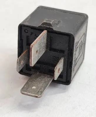 Volkswagen PASSAT B6 Other relay 1K0951253A 8A66GF25 PA66G25