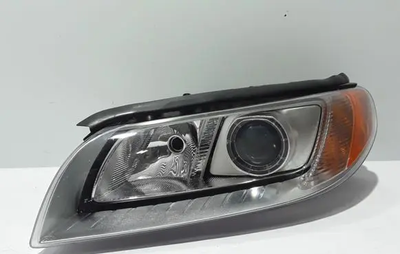 Volvo S80 Headlight/headlamp 31214347