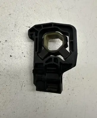 BMW 5 GT F07 Radiator mount bracket 17117575248 757524803