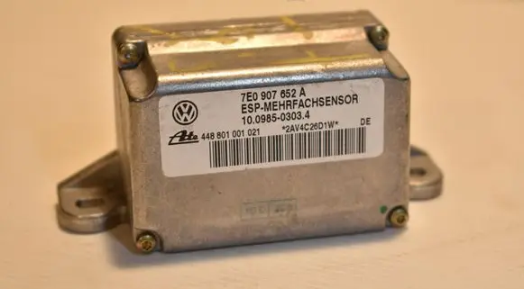 Volkswagen Touareg I ESP acceleration yaw rate sensor 7E0907652A