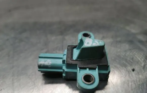 Audi A4 S4 B8 8K Airbag deployment crash/impact sensor 8K0955557C
