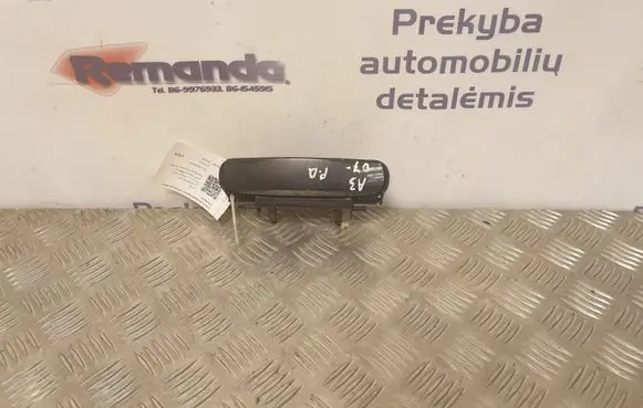 Audi A3 S3 8P Front door exterior handle 4B0839885
