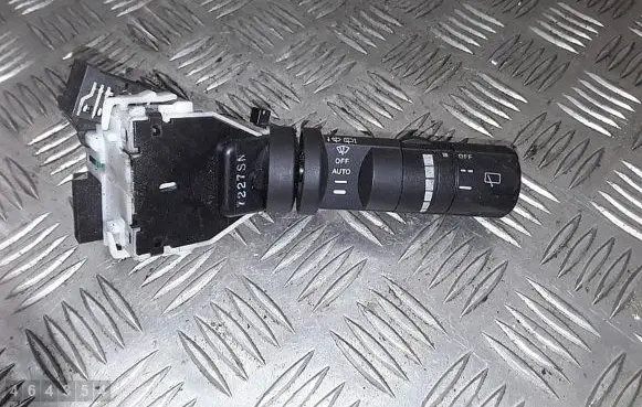 Nissan Qashqai Wiper switch 7227SN