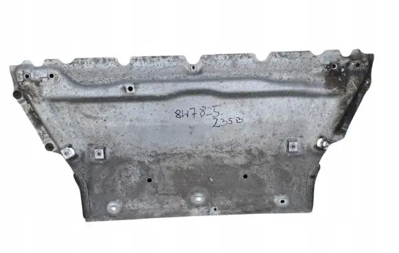 Audi S5 F5 Engine splash shield/under tray 8W7825235B