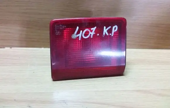 Peugeot 407 Tailgate rear/tail lights