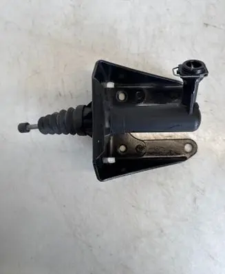 Renault Master III Master brake cylinder 306204410R