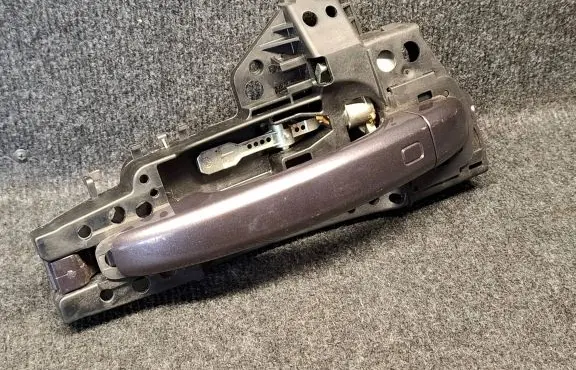 Audi A5 8T 8F Rear door exterior handle 8T0837886A 8T2837886A