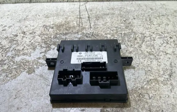 Audi A6 S6 C6 4F Comfort/convenience module 4F0910279E F005V00563