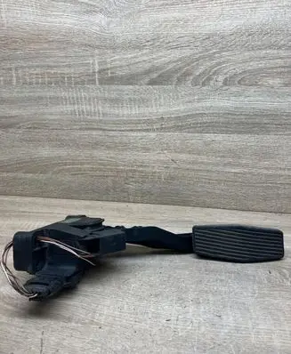 Opel Zafira A Accelerator throttle pedal 90581208 0281002298