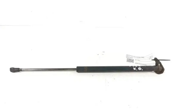 Toyota Auris 150 Tailgate strut 68960-02080