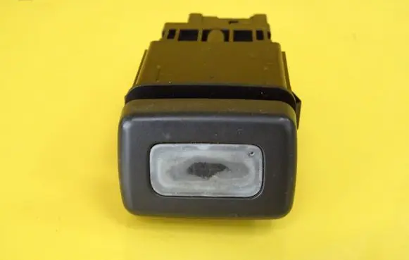 Fog light switch