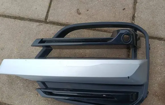 BMW X3 G01 Front bumper lower grill 7399904 77382810