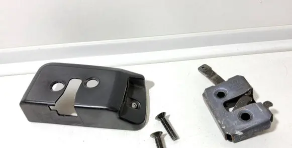 Audi A6 S6 C4 4A Seat back rest lock catch 4A9885733 4A9885879