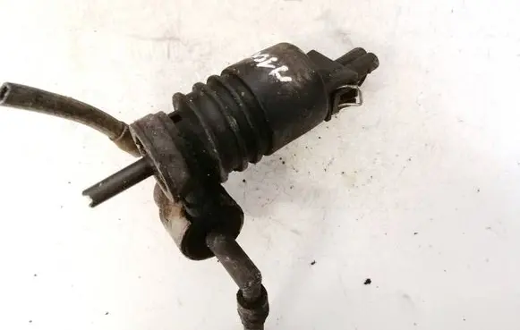 Opel Signum Windscreen/windshield washer pump 90585762