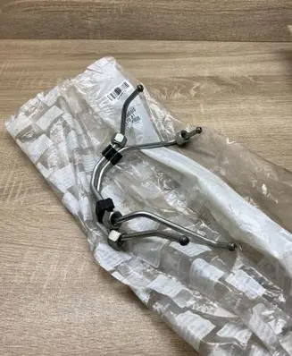 Peugeot 807 Fuel main line pipe 1570A1