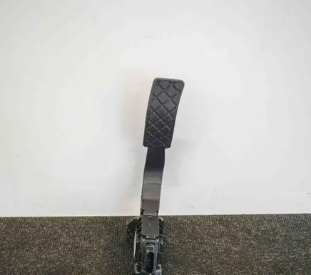 Audi Q7 4M Accelerator throttle pedal 6PV011642 8W1723523A