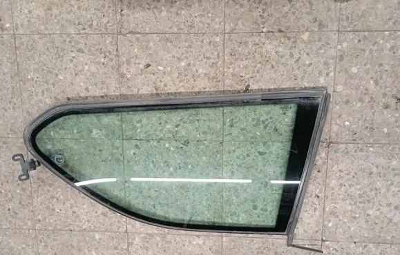 BMW 3 E36 Rear side window 8146327