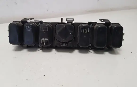Mercedes-Benz A W168 Wing mirror switch 1688203610 33010901