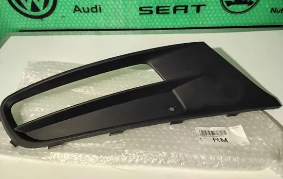 Volkswagen Sharan Front bumper lower grill 7N0853666A
