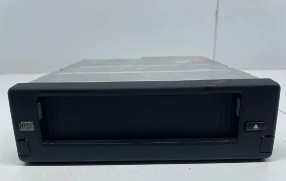 BMW 6 E63 E64 CD/DVD changer 9131850