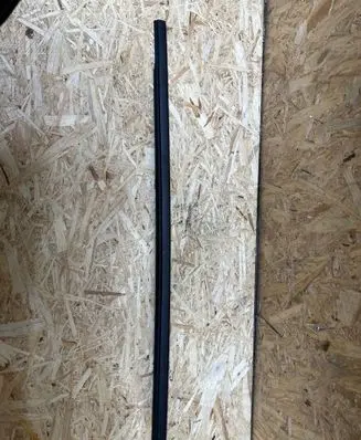 Peugeot 208 II Front door glass trim molding 